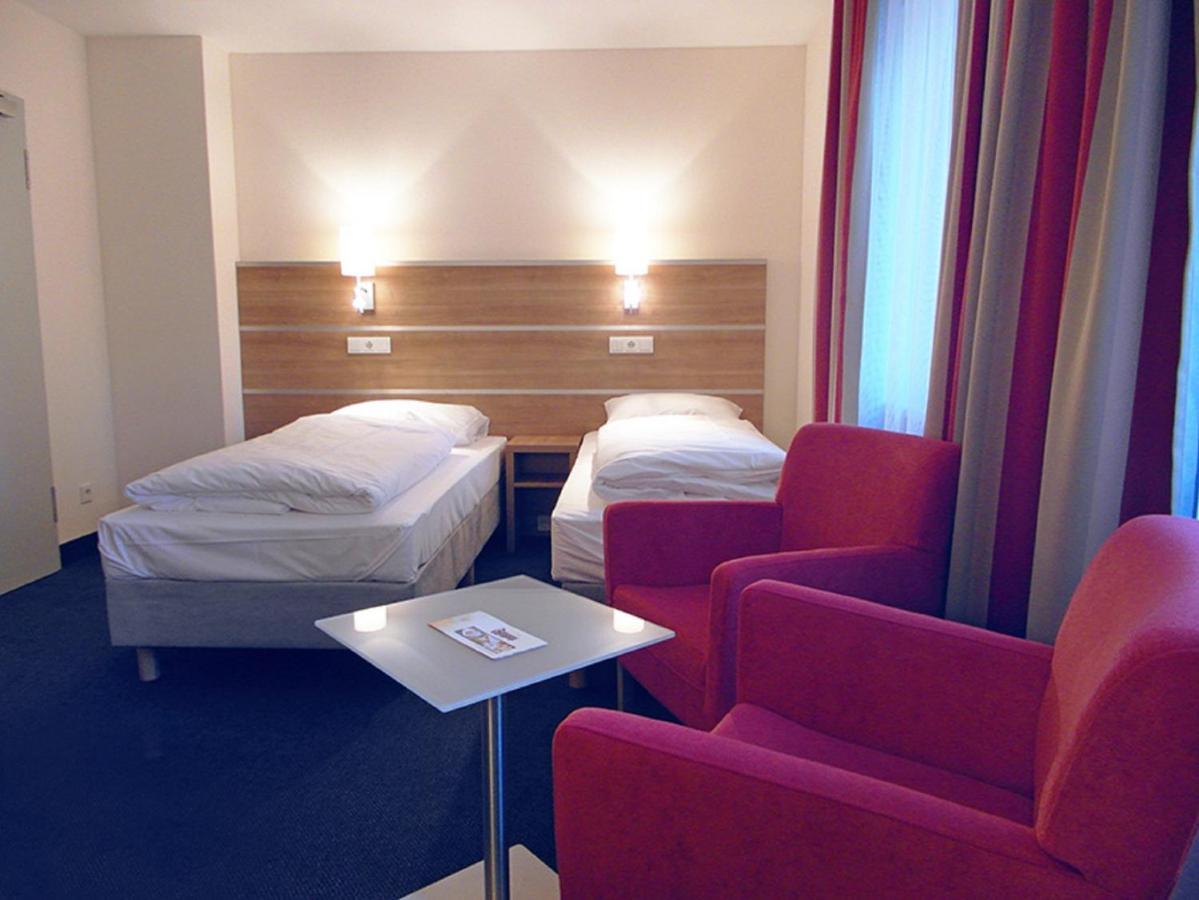 Hotel-Gasthof Rangau Άνσμπαχ Εξωτερικό φωτογραφία